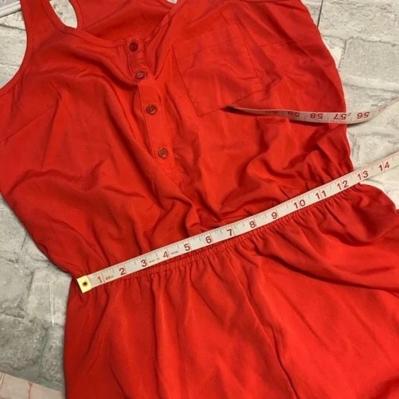 Forever 21 Coral Red Sleeveless Button Front Romper. Size Medium. Pre-loved - Picture 4 of 16